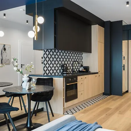 Apartment Kairos - Zabrska 15 - Darmowy Podziemny Parking, Klimatyzacja